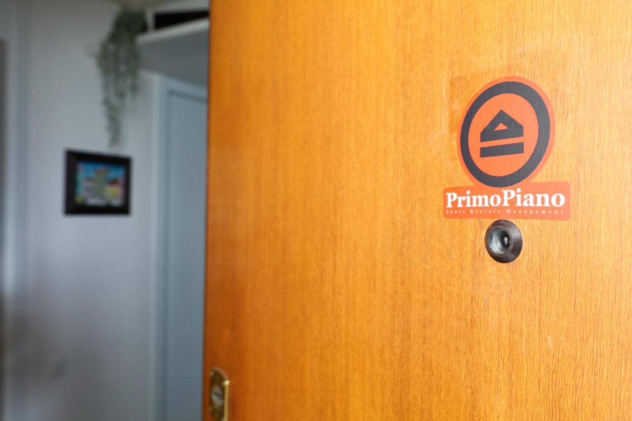 Primopiano - Valparaiso Apartment Милано Екстериор снимка